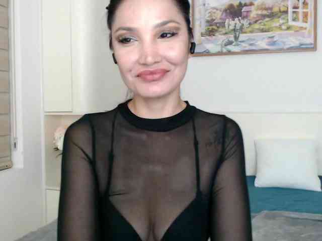 Ohmy-Linda webcam