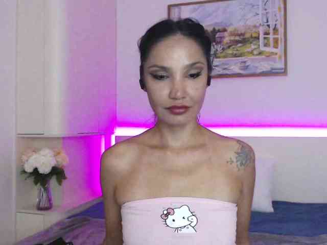Ohmy-Linda webcam