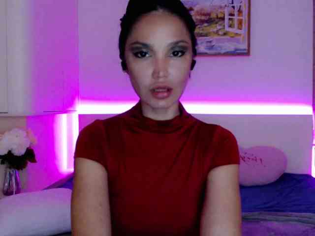 Ohmy-Linda webcam