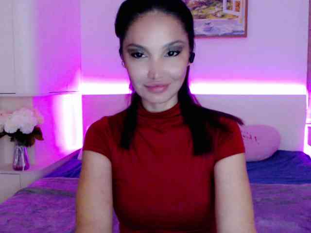 Ohmy-Linda webcam