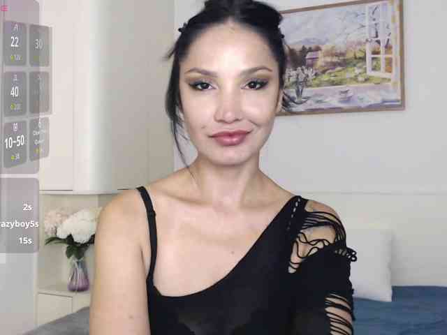 Ohmy-Linda webcam