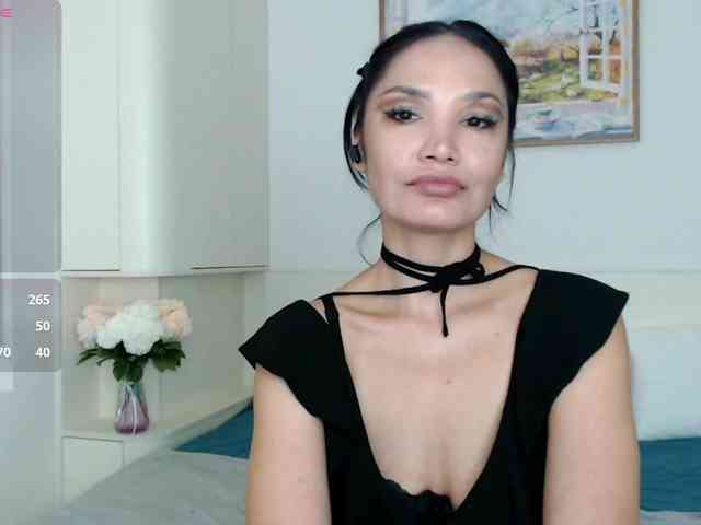 Ohmy-Linda webcam