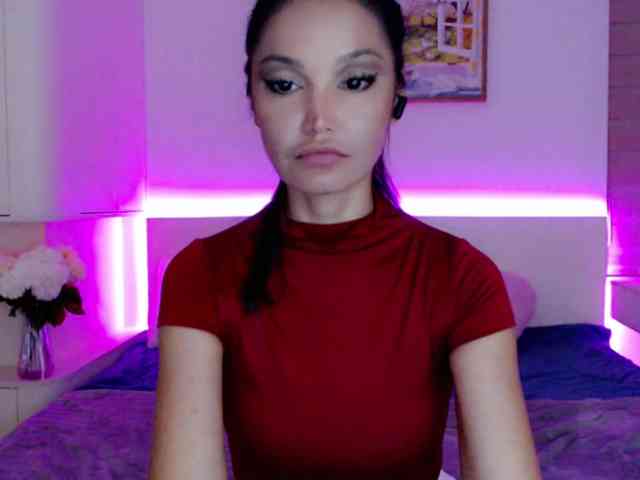 Ohmy-Linda webcam
