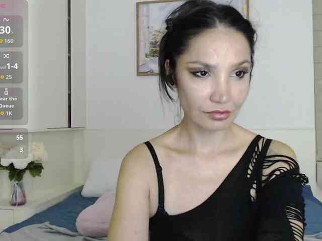 Ohmy-Linda webcam