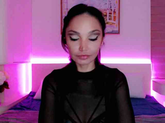 Ohmy-Linda webcam