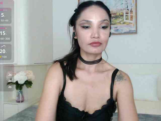 Ohmy-Linda webcam
