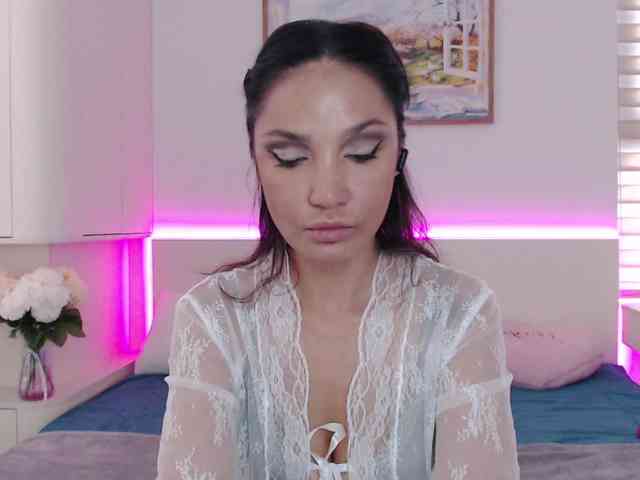 Ohmy-Linda webcam