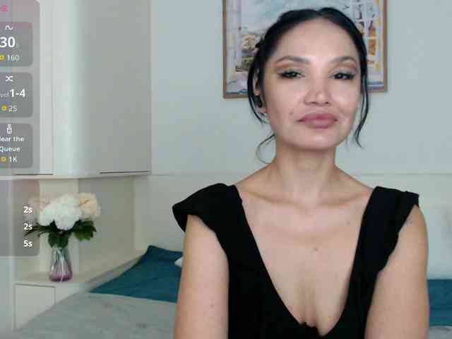 Ohmy-Linda webcam