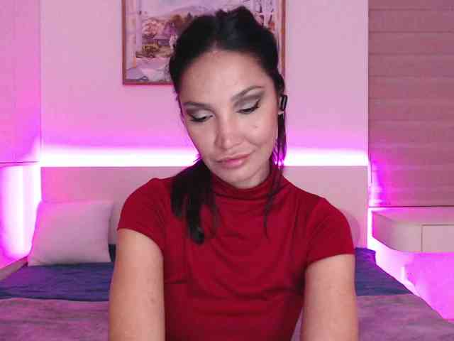 Ohmy-Linda webcam