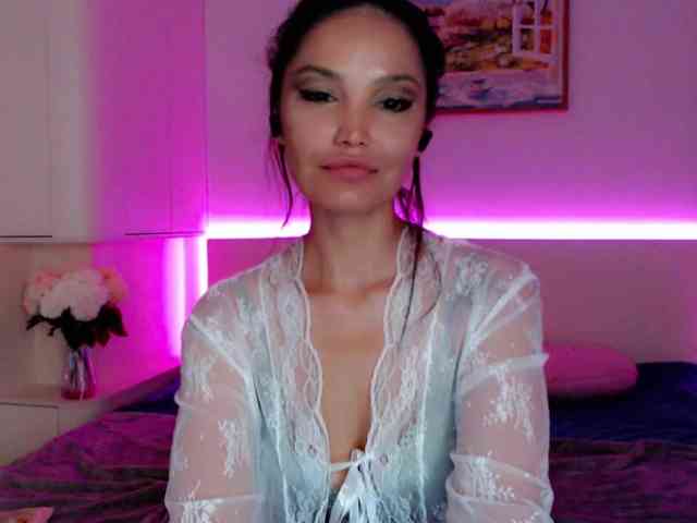 Ohmy-Linda webcam