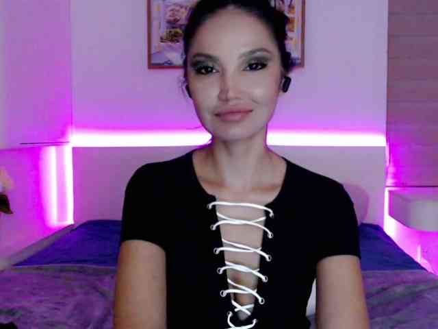 Ohmy-Linda webcam