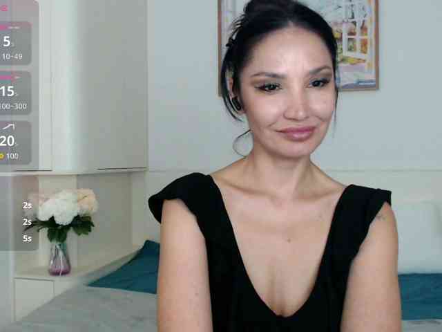 Ohmy-Linda webcam