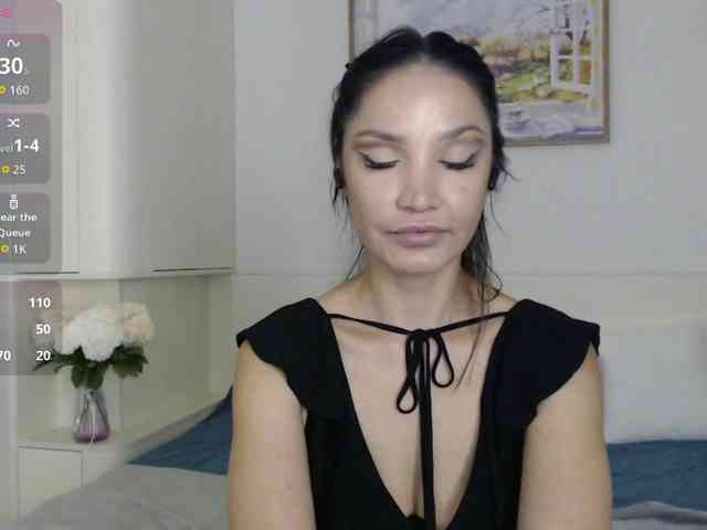 Ohmy-Linda webcam