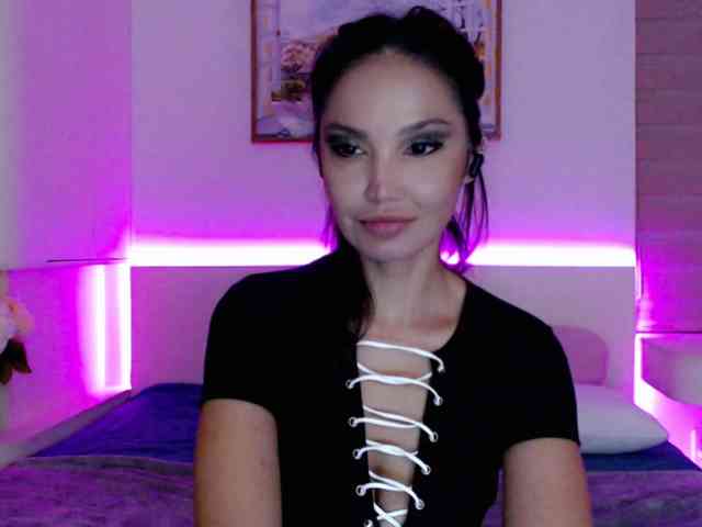 Ohmy-Linda webcam