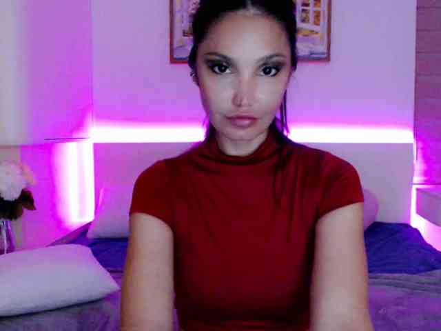Ohmy-Linda Live Webcam on BongaCams