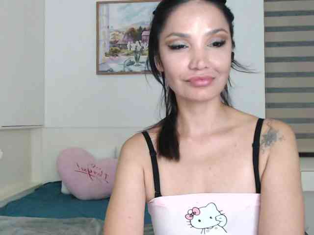 Ohmy-Linda webcam