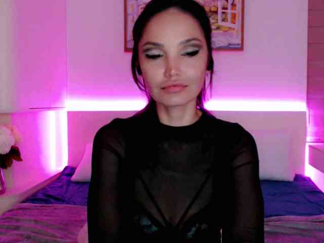 Ohmy-Linda webcam
