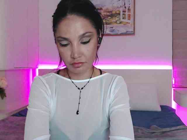 Ohmy-Linda webcam