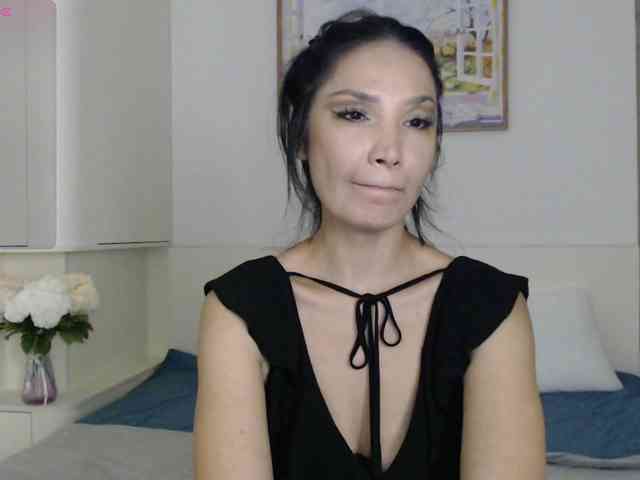 Ohmy-Linda webcam