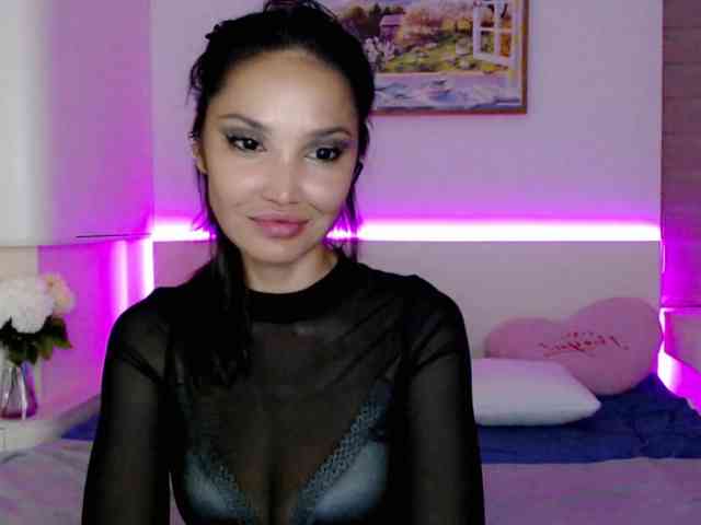 Ohmy-Linda webcam