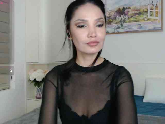 Ohmy-Linda webcam