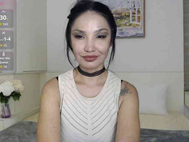 Ohmy-Linda webcam