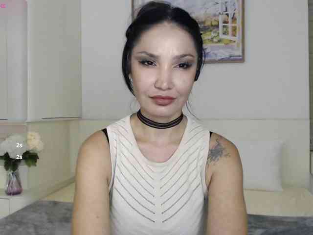 Ohmy-Linda webcam