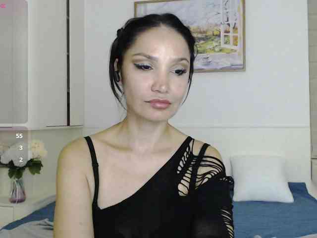 Ohmy-Linda webcam