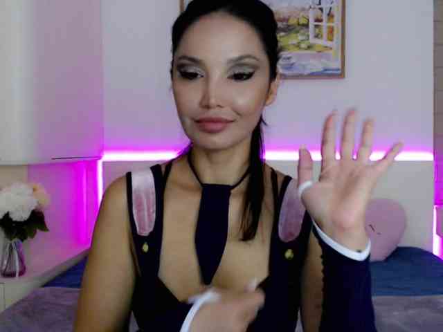 Ohmy-Linda webcam