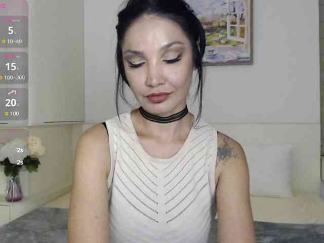 Ohmy-Linda webcam