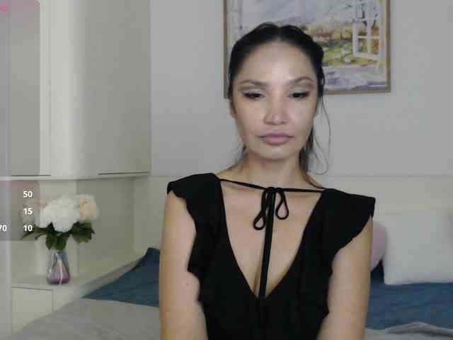 Ohmy-Linda webcam
