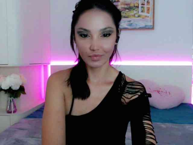 Ohmy-Linda webcam