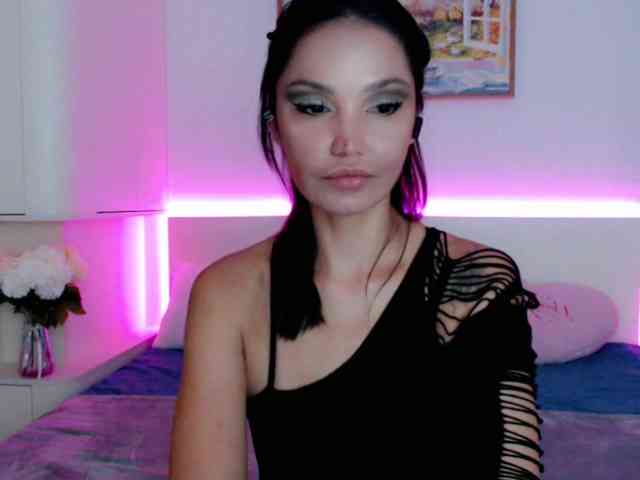 Ohmy-Linda webcam