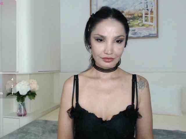 Ohmy-Linda webcam