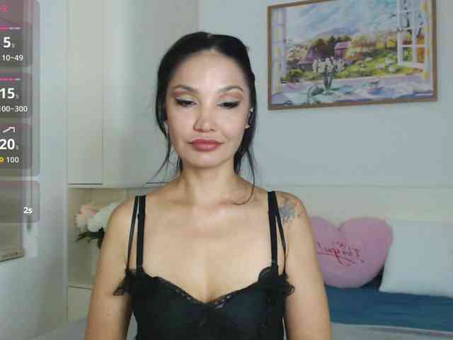 Ohmy-Linda webcam