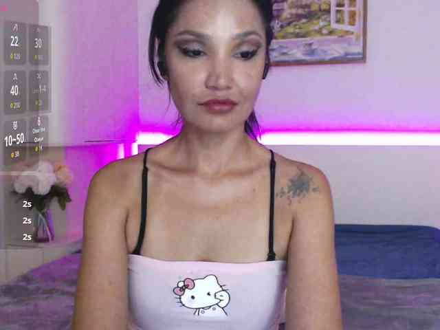 Ohmy-Linda webcam