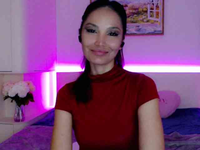 Ohmy-Linda webcam