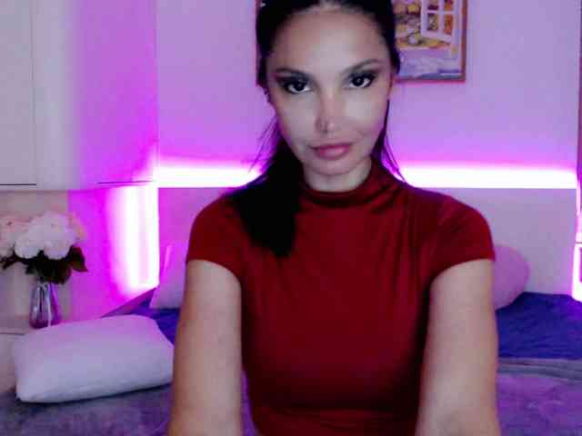 Ohmy-Linda webcam