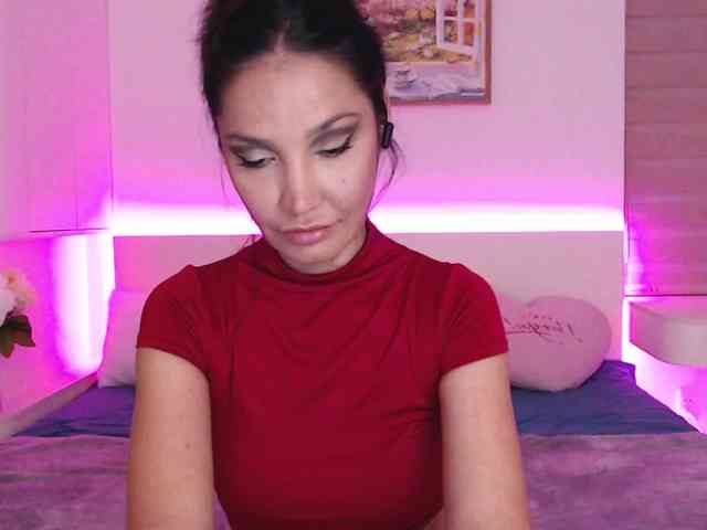 Ohmy-Linda webcam