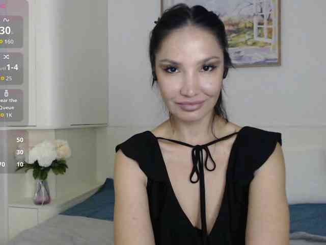 Ohmy-Linda webcam