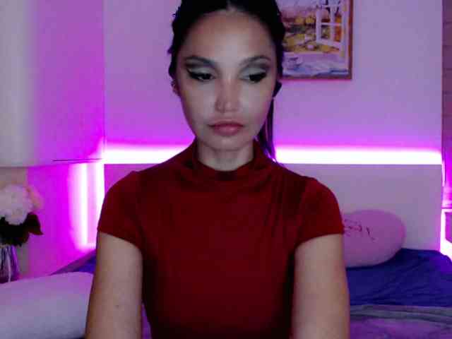 Ohmy-Linda webcam