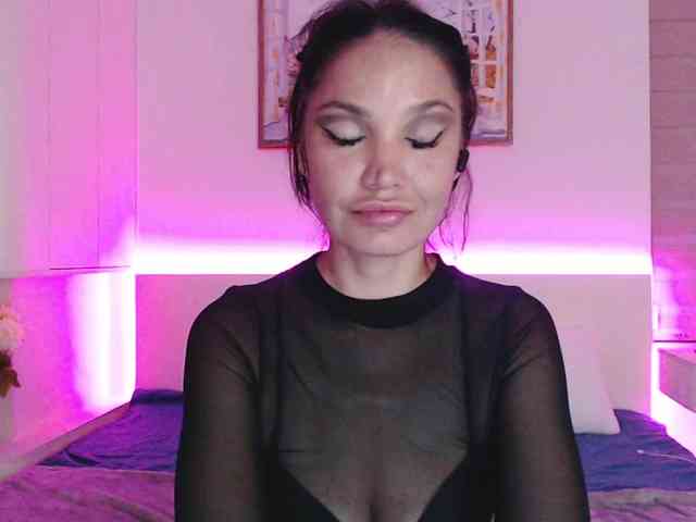 Ohmy-Linda webcam