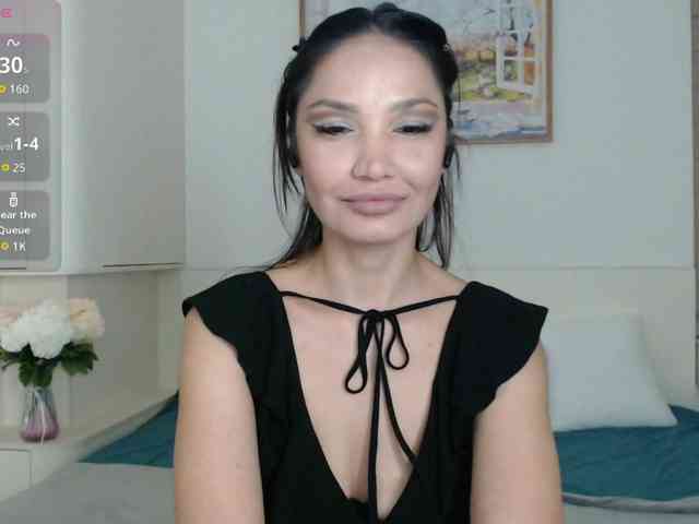 Ohmy-Linda webcam