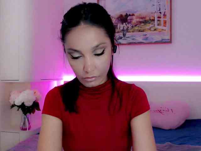 Ohmy-Linda webcam