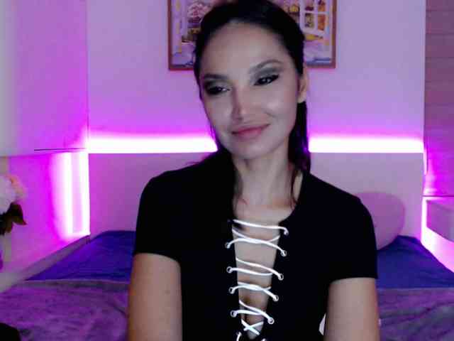 Ohmy-Linda webcam