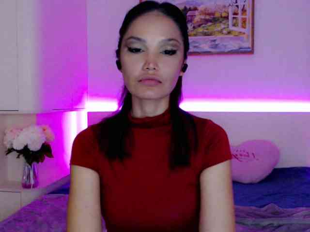 Ohmy-Linda webcam