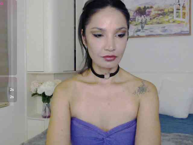 Ohmy-Linda webcam