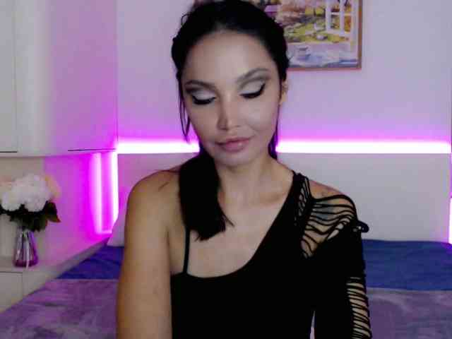 Ohmy-Linda webcam