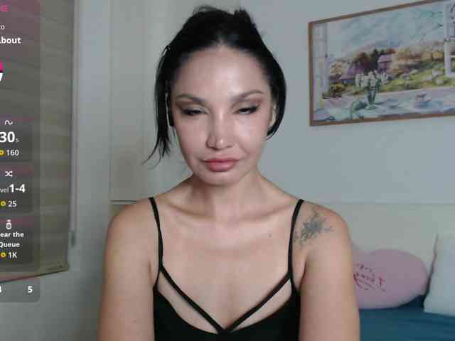 Ohmy-Linda webcam