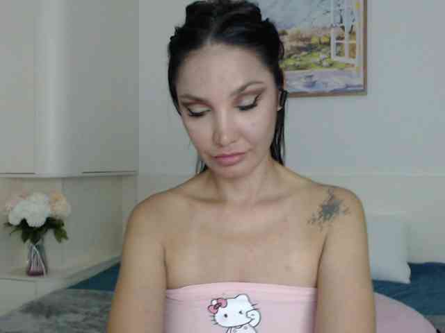 Ohmy-Linda webcam
